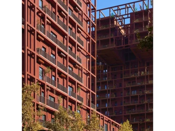 Tirane, shes ambjent biznesi Kati 2, 122 m² 550.800 € (Rruga e Kavajes)