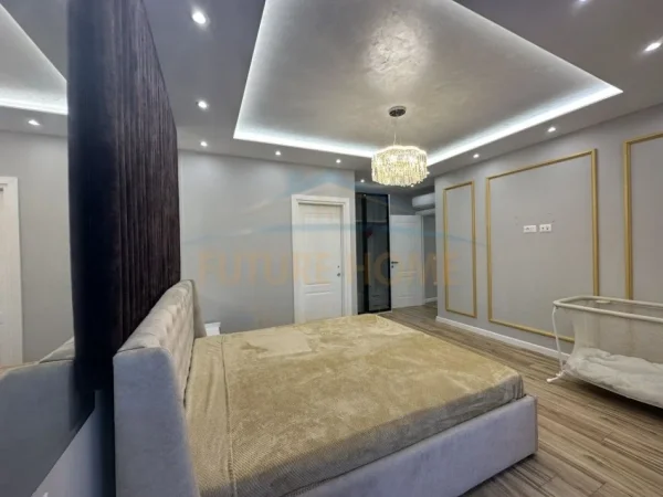 Durres, shitet apartament 2+1+Ballkon Kati 19, 132 m² 368.200 € (Durrës, Vollga)