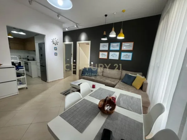 Durres, shitet apartament 2+1 Kati 0, 158 m² 255.000 € (Gjiri i Lalezit)