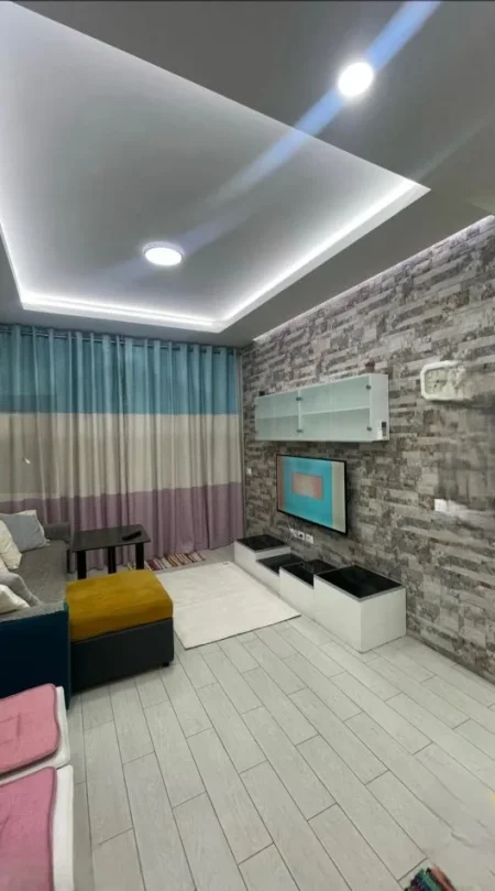 Tirane, jepet me qera apartament 1+1 Kati 5, 60 m² 680 € (KIKA 2)