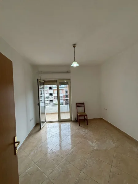 Tirane, shitet apartament 1+1+Aneks+Ballkon Kati 6, 74 m² (kodra e dielit)