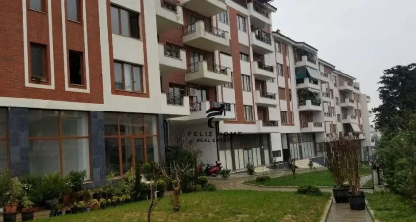 Tirane, shitet apartament 1+1+Ballkon Kati 3, 87 m² 113.000 € (FRESK)