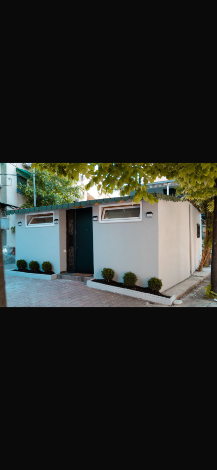 Tirane, jap me qera apartament 2+1 Kati 0, 65 m² 600 € (Frosina Plaku)