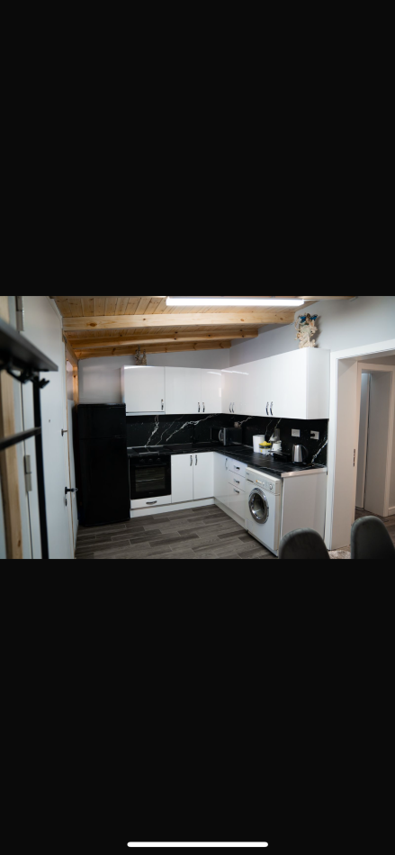 Tirane, jap me qera apartament 2+1 Kati 0, 65 m² 600 € (Frosina Plaku)