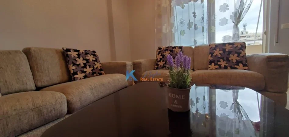 Tirane, jap me qera apartament 1+1+Ballkon Kati 8, 72 m² 600€ (Pazari i Ri, Rruga Hoxha Tahsim)