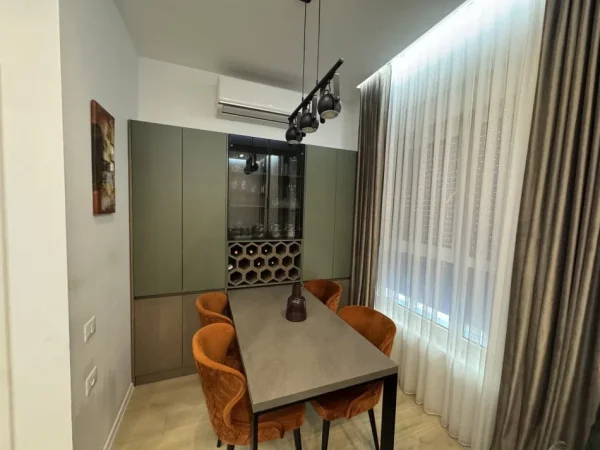 Tirane, shes apartament 2+1 Kati 6, 80 m² 168.000 € (ali demi)