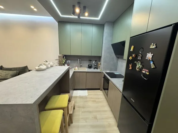 Tirane, shes apartament 2+1 Kati 6, 80 m² 168.000 € (ali demi)