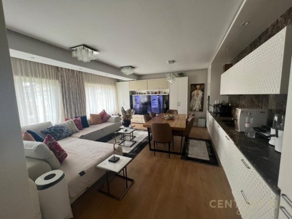 Tirane, jepet me qera apartament 2+1+Aneks+Ballkon Kati 2, 72 m² 850 € (Kodra e Diellit 2)