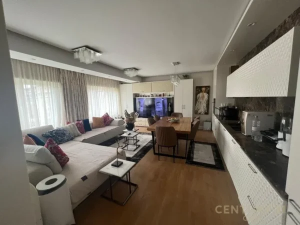 Tirane, jepet me qera apartament 2+1+Aneks+Ballkon Kati 2, 72 m² 850 € (Kodra e Diellit 2)