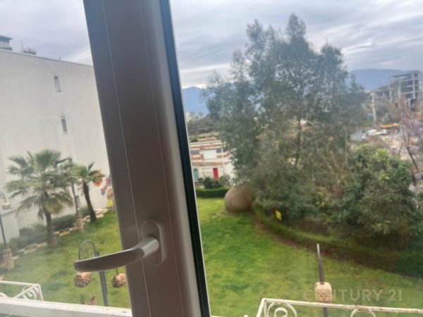Tirane, jepet me qera apartament 2+1+Aneks+Ballkon Kati 2, 72 m² 850 € (Kodra e Diellit 2)