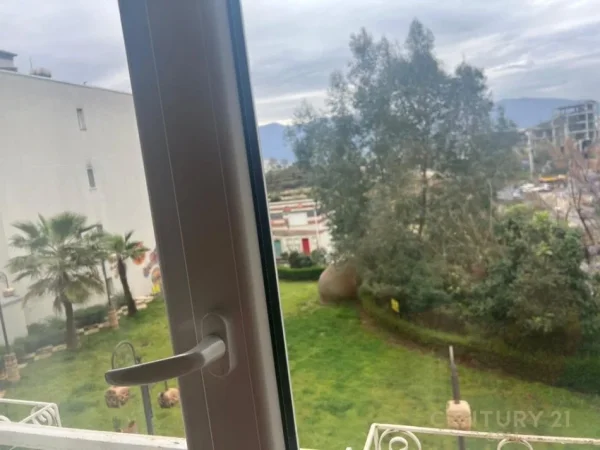 Tirane, jepet me qera apartament 2+1+Aneks+Ballkon Kati 2, 72 m² 850 € (Kodra e Diellit 2)