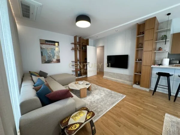 Tirane, jepet me qera apartament 2+1+Aneks+Ballkon Kati 7, 140 m² 2.300 € (Lake View)
