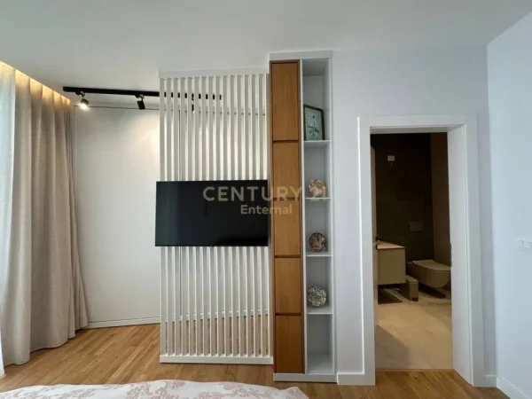Tirane, jepet me qera apartament 2+1+Aneks+Ballkon Kati 7, 140 m² 2.300 € (Lake View)