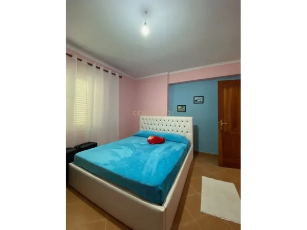 Tirane, jepet me qera apartament duplex Dublex Kati 2, 100 m² 700 € (Selite)