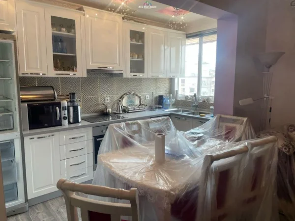 Tirane, shes apartament 2+1 Kati 5, 73 m² 129.000 € (ali demi)