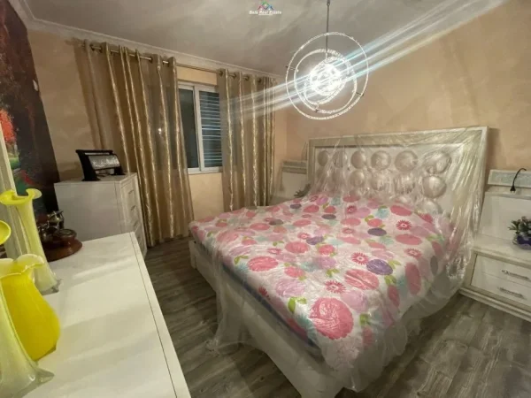 Tirane, shes apartament 2+1 Kati 5, 73 m² 129.000 € (ali demi)