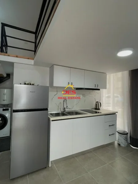 Vlore, jepet me qera apartament 1+1+Ballkon Kati 0, 70 m² 300 € (Rruga Murat Tërbaçi)