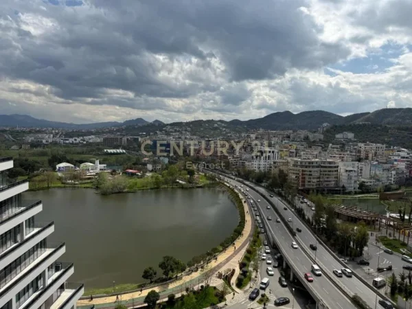 Tirane, jepet me qera apartament 3+1+Aneks+Ballkon Kati 15, 233 m² 5.000 € (Lake View)