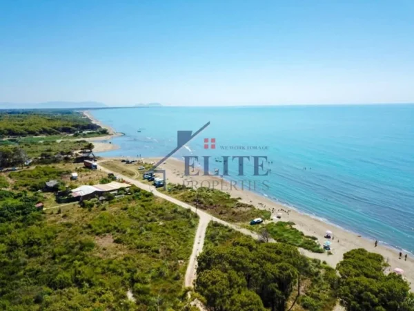 Fier, shitet toke , 1.000.000 m² 5.000.000 € (Seman Fier)