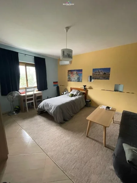 Tirane, jepet me qera Vile 2 Katshe Kati 1, 280 m² 1.500 € (farke)