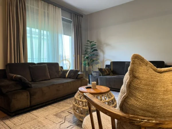 Tirane, shitet apartament 3+1 , 130 m² 490.000 € (rruga e elbasanit, Tirana, Albania)