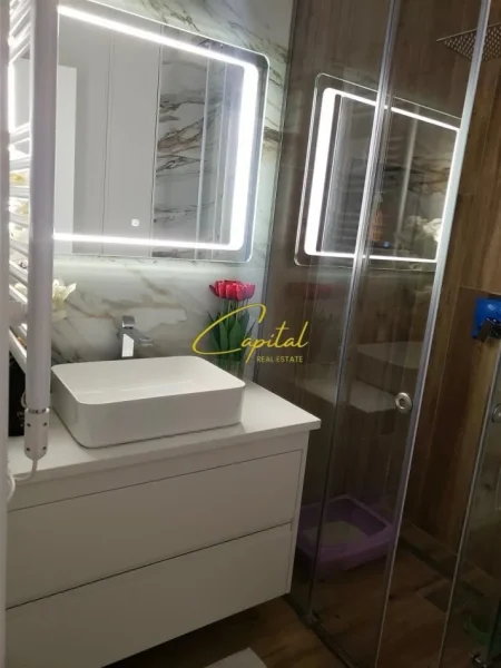 Tirane, shitet apartament 2+1 Kati 2, 118 m² 258.000 € (OASIS RESIDENCE)