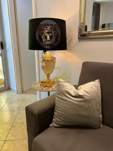 Tirane, jepet me qera apartament 2+1 Kati 1, 100 m² 700 € (PAZARI I RI)