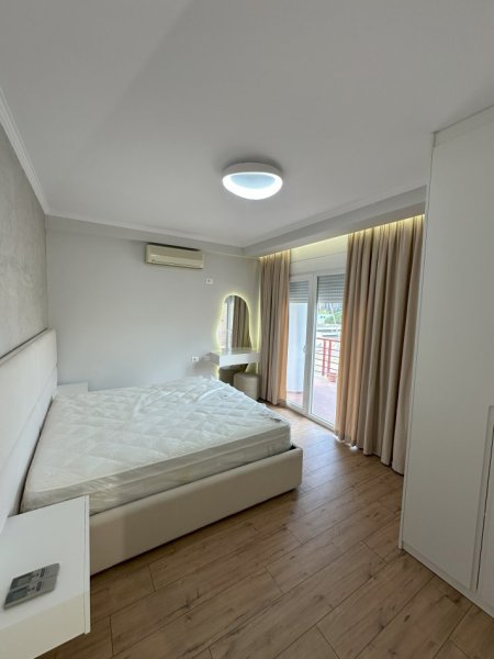 Tirane, jepet me qera apartament 2+1+Ballkon Kati 2, 107 m² 1.000 € (Kompleksi Vizion+)