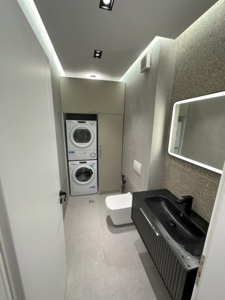 Tirane, jepet me qera apartament 2+1+Ballkon Kati 2, 107 m² 1.000 € (Kompleksi Vizion+)