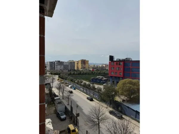 Tirane, shitet apartament 3+1 Kati 4, 127 m² 240.000 € (Porcelan)