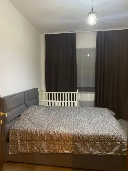 Durres, jepet me qera Vile 2+1 Kati 1, 75 m² 300 € 