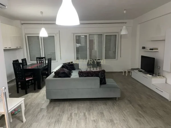 Tirane, jepet me qera apartament 2+1 Kati 2, 112 m² 600 € (KODRA E DIELLIT 2!!)