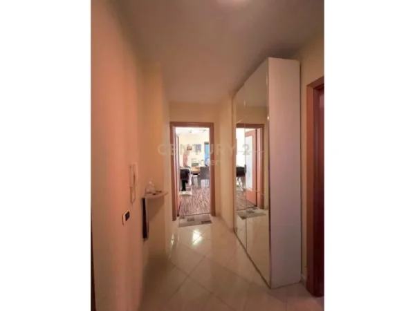Tirane, shitet apartament 2+1 Kati 5, 143 m² 210.000 € (rruga e dibres)