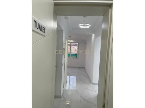 Tirane, shitet apartament 1+1 Kati 2, 48 m² 145.000 € (rruga e dibres)