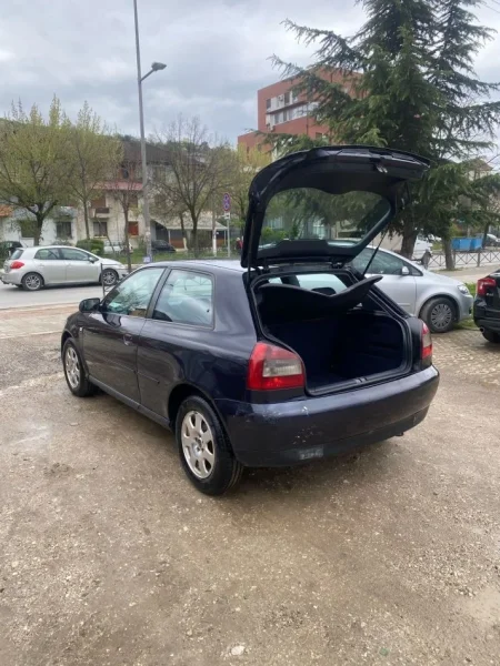 Tirane, shes Audi A3 Nafte, e zeze manuale Kondicioner 1.100 €