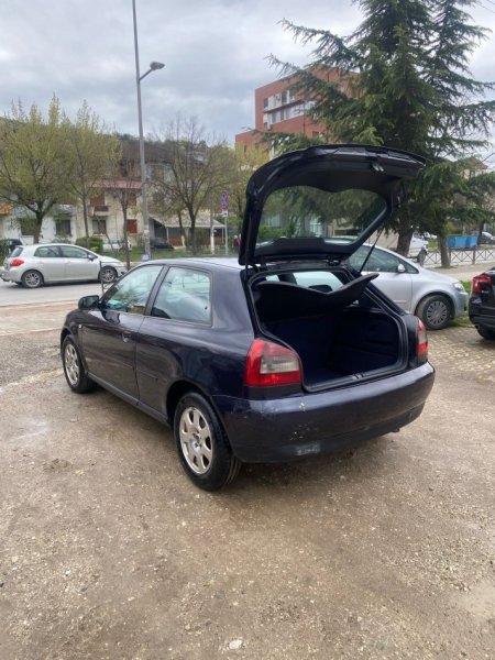 Tirane, shes Audi A3 Nafte, e zeze manuale Kondicioner 1.100 €