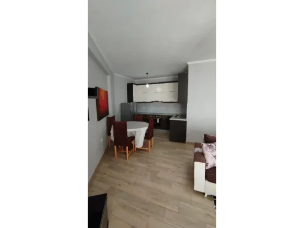 Tirane, jepet me qera apartament 2+1 Kati 7, 94 m² 550 € (Astir)