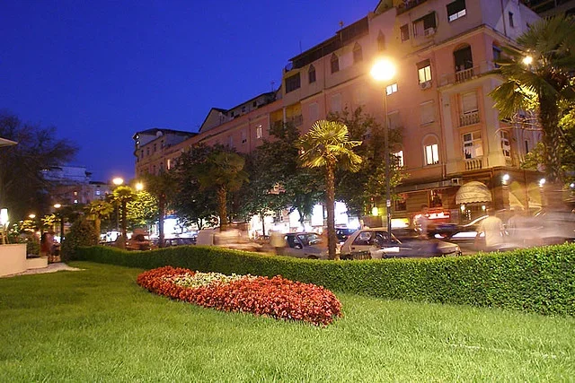 SHITET AMBIENT BIZNESI  TE TAIVANI    500.000 €