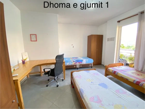 Tirane, jepet me qera apartament 2+1+Ballkon Kati 4, 110 m² 370 mije leke ne muaj (Aleksander Konda)