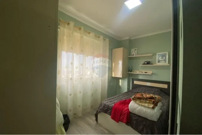 Tirane, shitet apartament 2+1+Aneks+Ballkon Kati 11, 93 m² 195.000 € (Rruga e Kavajes)