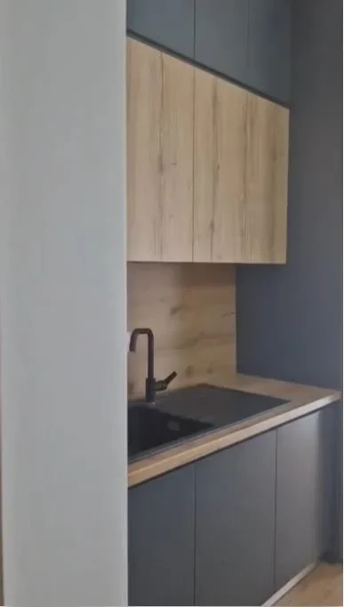 Tirane, jepet me qera apartament 1+1+Ballkon Kati 4, 73 m² 650 € (Don Bosko)