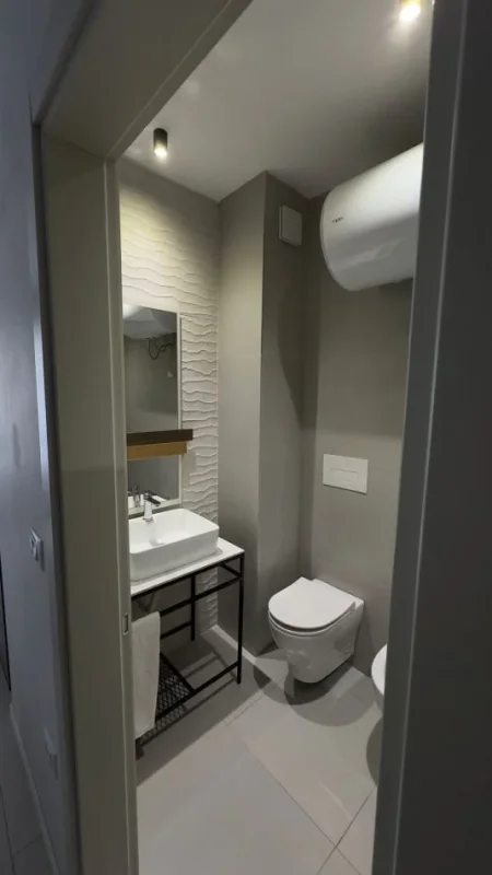 Tirane, jepet me qera apartament 1+1+Aneks+Ballkon Kati 3, 65 m² 550 € (fusha e avacionit)