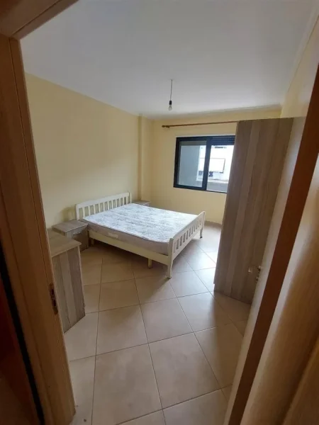 Tirane, jepet me qera apartament 1+1+Ballkon Kati 7, 70 m² 380 € (Astir, prane Ozone)