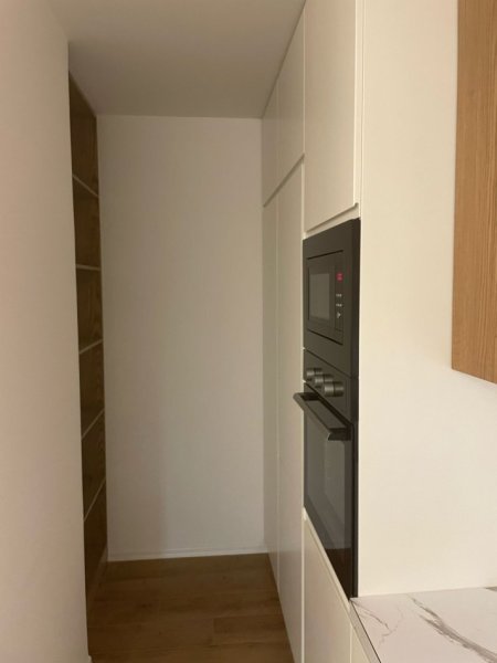 Tirane, jepet me qera apartament 2+1 Kati 6, 110 m² 1.300 € (Kodra e Diellit)