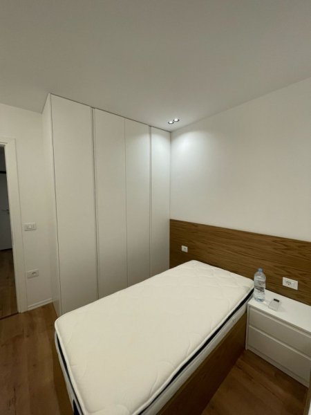 Tirane, jepet me qera apartament 2+1 Kati 6, 110 m² 1.300 € (Kodra e Diellit)