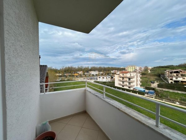 Durres, shitet apartament 1+1+Ballkon Kati 3, 65 m² 72.000 € (plazh plepa)
