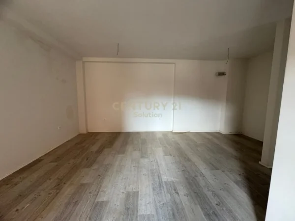 Tirane, shes apartament 2+1 , 104 m² 167.000 € (TIRANA GOLDEN PARK, Selite)