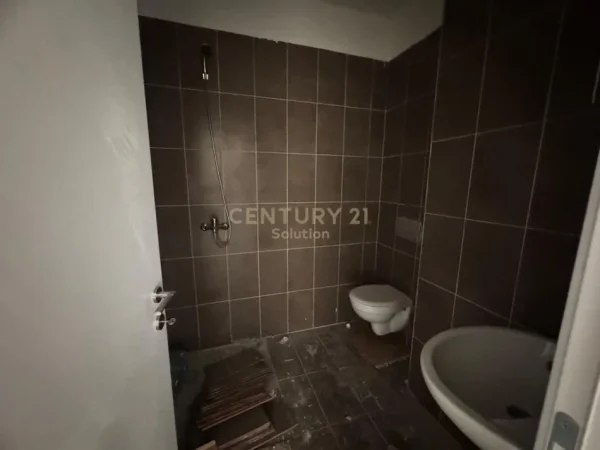 Tirane, shes apartament 2+1 , 104 m² 167.000 € (TIRANA GOLDEN PARK, Selite)