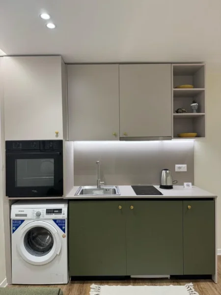 Shitet Apartament 2+1  (Pazari i Ri)    184.000 €