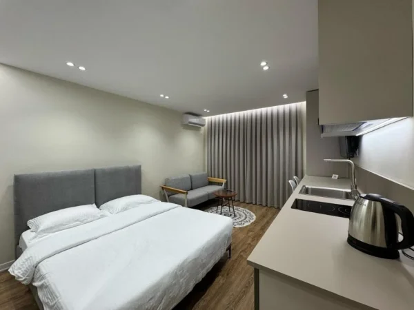 Shitet Apartament 2+1  (Pazari i Ri)    184.000 €